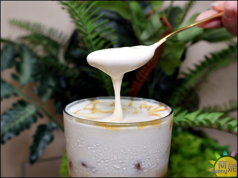 台中奶蓋推薦|語林萃全面升級有機認證得獎茶+法國頂級鮮奶油+日本十勝鮮乳,簡直是喝的甜點專賣店! 台中奶蓋推薦|語林萃全面升級有機認證得獎茶+法國頂級鮮奶油+日本十勝鮮乳,簡直是喝的甜點專賣店!