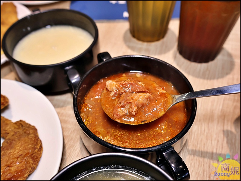 台南吃到飽推薦|牛室炙燒牛排排餐+近百道自助百匯389起!資深吃貨平日優惠只要329元無敵超值 台南吃到飽推薦|牛室炙燒牛排排餐+近百道自助百匯389起!資深吃貨平日優惠只要329元無敵超值