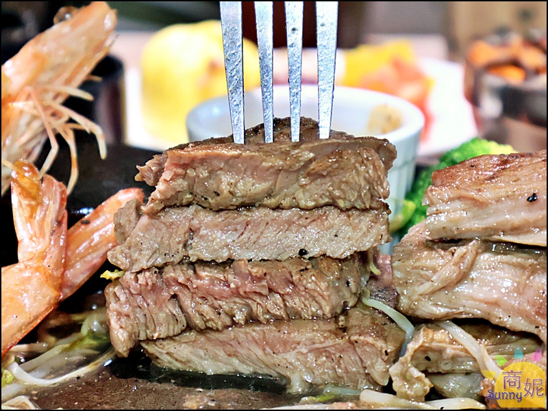 台南吃到飽推薦｜牛室炙燒牛排排餐＋近百道自助百匯389起!資深吃貨平日優惠只要329元無敵超值