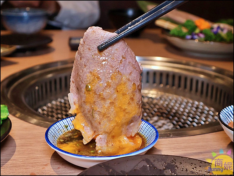 燒肉卡古｜台中燒肉推薦中秋限定1公斤燒肉巨無霸套餐太浮誇！隱藏巷弄的高質感燒肉饗宴