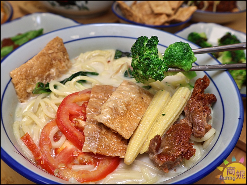 熱浪小島忠明店｜收掉一間大島，一年開啟20間小島!台中人超愛的個人南洋蔬食