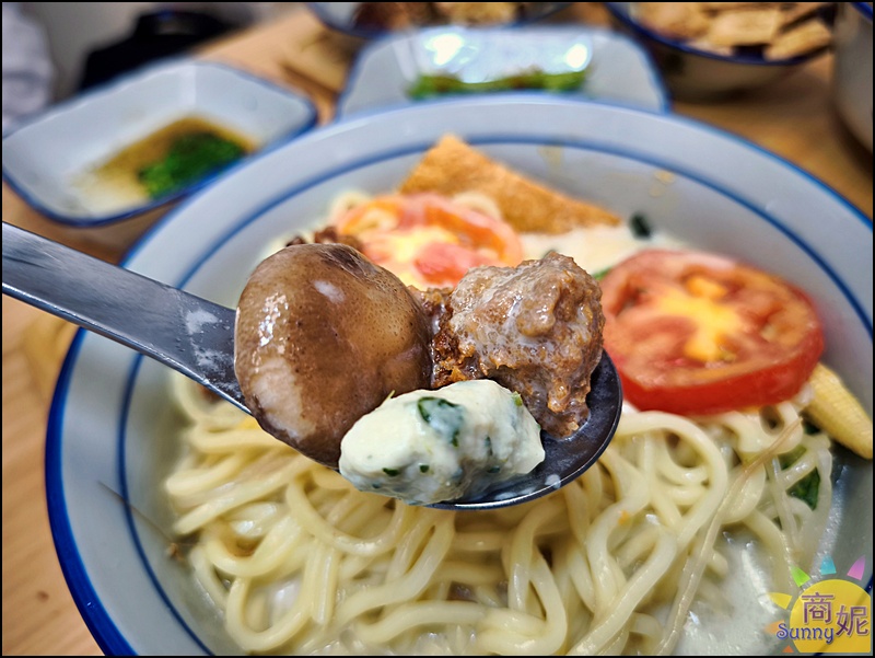 熱浪小島忠明店｜收掉一間大島，一年開啟20間小島!台中人超愛的個人南洋蔬食