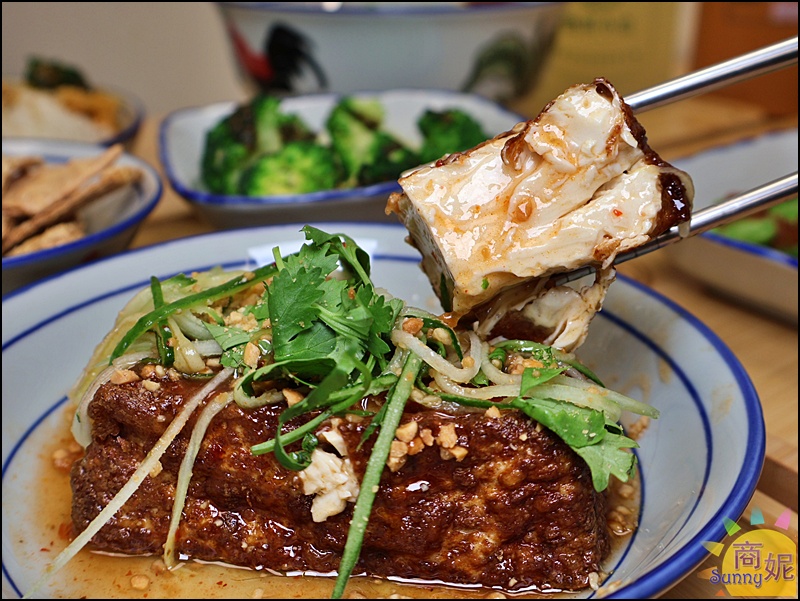 熱浪小島忠明店｜收掉一間大島，一年開啟20間小島!台中人超愛的個人南洋蔬食