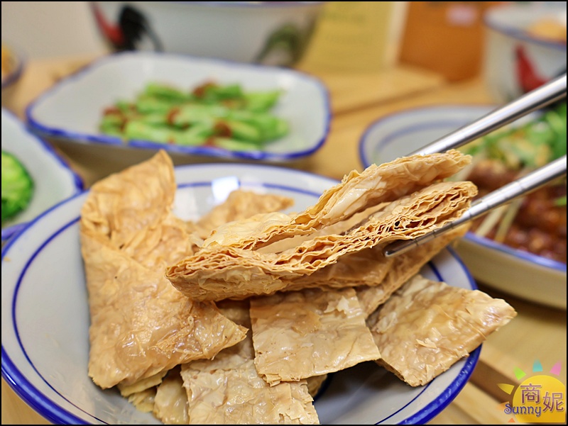 熱浪小島忠明店｜收掉一間大島，一年開啟20間小島!台中人超愛的個人南洋蔬食