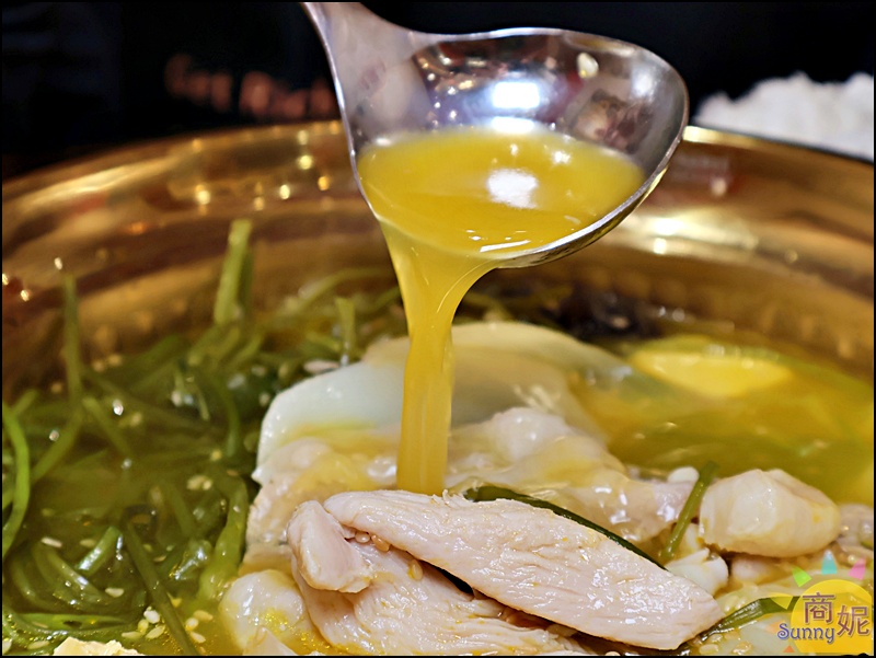 嘎嘎冒|台中第一家自助夾菜秤重計價個人冒菜鍋！一中平價四川冒菜鍋湯底免費一鍋150元起