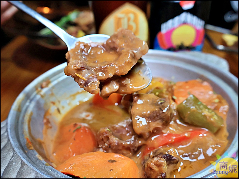 ABV地中海餐酒館|台中唯一700款精釀啤酒長廊!地中海料理搭配精釀啤酒享受異國餐酒好CHILL ABV地中海餐酒館|台中唯一700款精釀啤酒長廊!地中海料理搭配精釀啤酒享受異國餐酒好CHILL