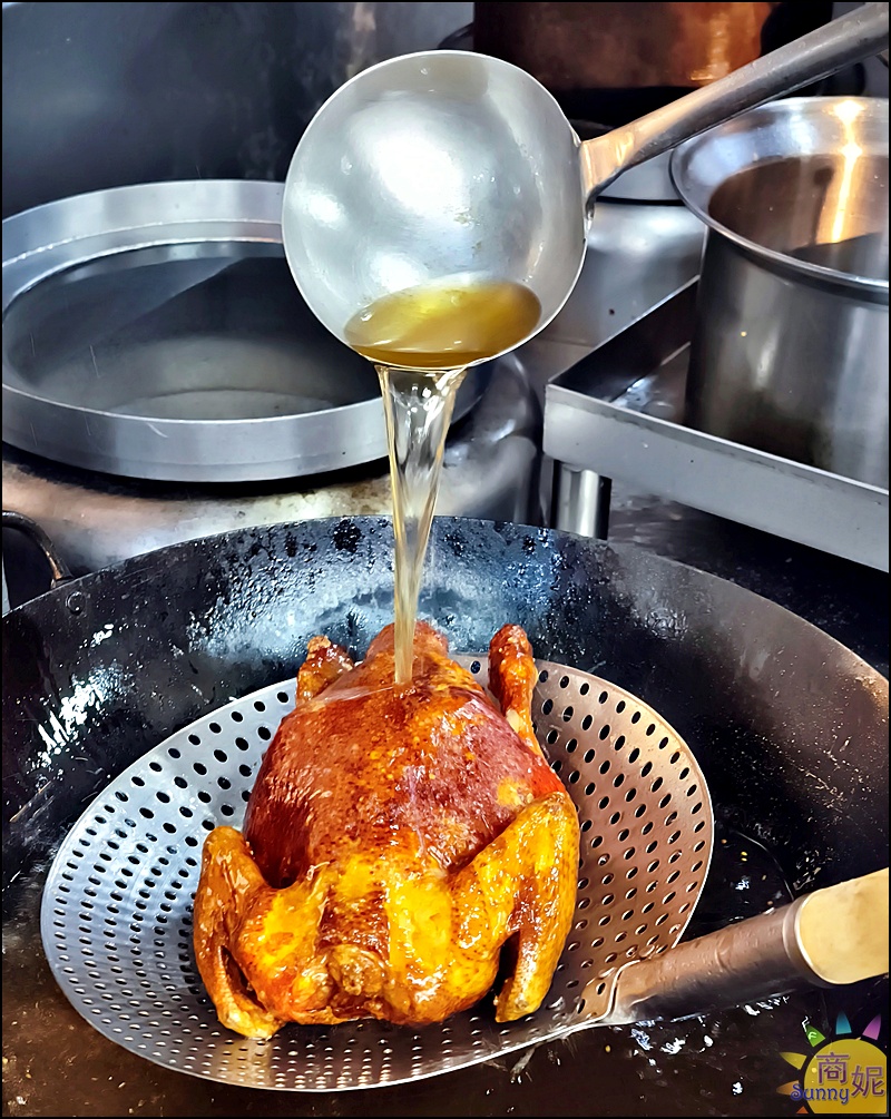 食蘊潮創中菜餐廳|台中聚餐商務宴客推薦！20人圓桌、包廂，簡餐合菜宴席料理通通有