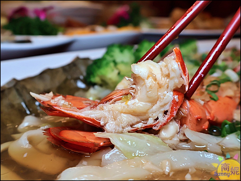 食蘊潮創中菜餐廳|台中聚餐商務宴客推薦！20人圓桌、包廂，簡餐合菜宴席料理通通有