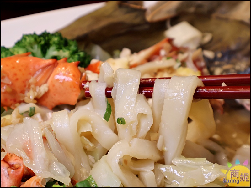 食蘊潮創中菜餐廳|台中聚餐商務宴客推薦！20人圓桌、包廂，簡餐合菜宴席料理通通有