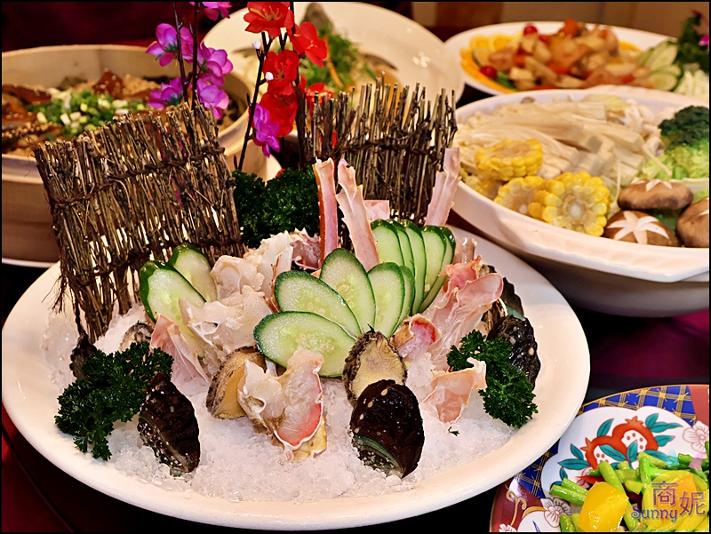 食蘊潮創中菜餐廳|台中聚餐商務宴客推薦！20人圓桌、包廂，簡餐合菜宴席料理通通有