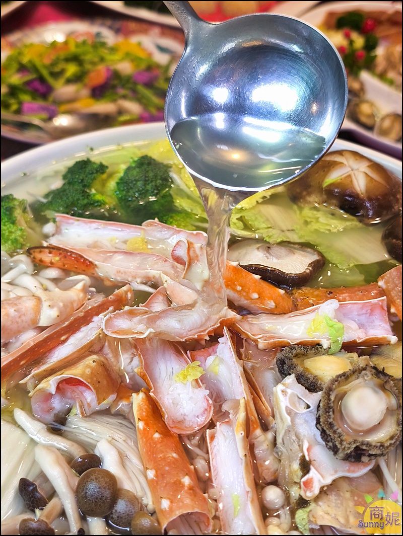 食蘊潮創中菜餐廳|台中聚餐商務宴客推薦！20人圓桌、包廂，簡餐合菜宴席料理通通有