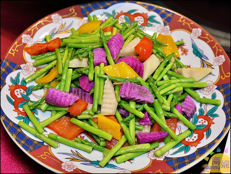 食蘊潮創中菜餐廳|台中聚餐商務宴客推薦！20人圓桌、包廂，簡餐合菜宴席料理通通有