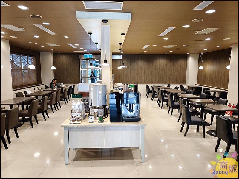 康橋商旅台南民生館|台南旅遊平價住宿推薦!人均不到千元含中西式早餐、24hr點心吧、免費洗衣烘衣、免費自行車