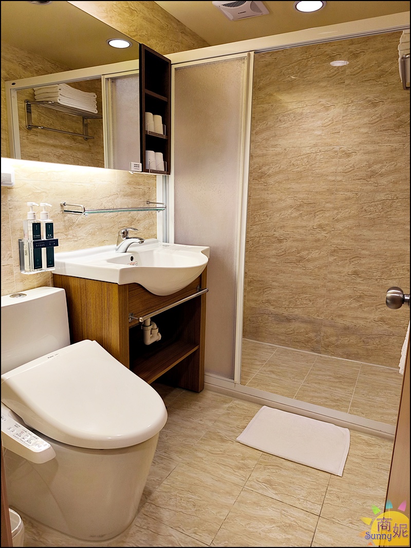 康橋商旅台南赤崁樓館|台南超值住宿從住房到退房都在吃！豐盛宵夜.早餐.24hr咖啡廳.免費洗衣烘衣免費停車.地理位置超棒