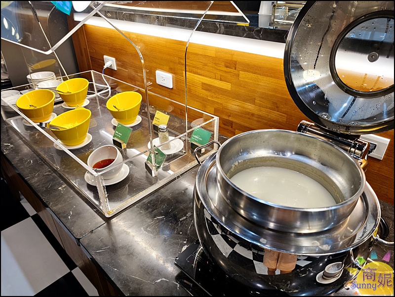 康橋商旅台南赤崁樓館|台南超值住宿從住房到退房都在吃！豐盛宵夜.早餐.24hr咖啡廳.免費洗衣烘衣免費停車.地理位置超棒