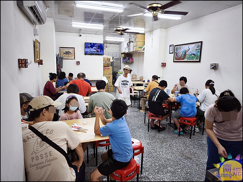 鼎騰牛肉麵|台中大甲鎮瀾宮美食蔣公路必吃老店!超人氣紅燒雙寶麵、清燉牛肉麵,在地人推薦麵食好選擇 鼎騰牛肉麵|台中大甲鎮瀾宮美食蔣公路必吃老店!超人氣紅燒雙寶麵、清燉牛肉麵,在地人推薦麵食好選擇
