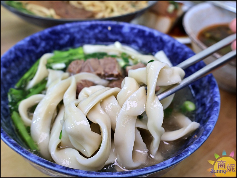 鼎騰牛肉麵|台中大甲鎮瀾宮美食蔣公路必吃老店!超人氣紅燒雙寶麵、清燉牛肉麵,在地人推薦麵食好選擇 鼎騰牛肉麵|台中大甲鎮瀾宮美食蔣公路必吃老店!超人氣紅燒雙寶麵、清燉牛肉麵,在地人推薦麵食好選擇