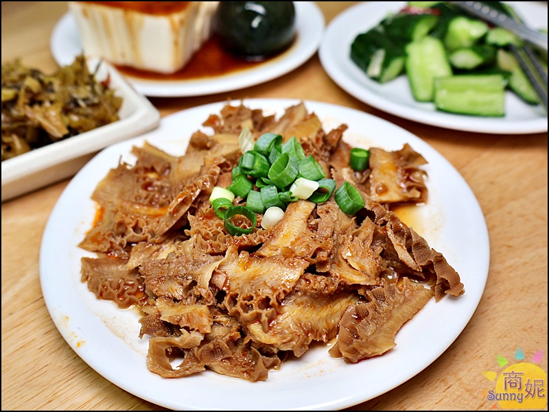 鼎騰牛肉麵|台中大甲鎮瀾宮美食蔣公路必吃老店!超人氣紅燒雙寶麵、清燉牛肉麵,在地人推薦麵食好選擇 鼎騰牛肉麵|台中大甲鎮瀾宮美食蔣公路必吃老店!超人氣紅燒雙寶麵、清燉牛肉麵,在地人推薦麵食好選擇