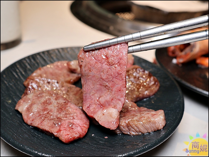 燒肉MEN朝富店|埔里超人氣燒肉進駐台中! 豐盛套餐爽嗑A5和牛F1紐約客,個人燒肉499元起享用哈根達斯、水耕生菜豪華自助吧吃到飽 燒肉MEN朝富店|埔里超人氣燒肉進駐台中! 豐盛套餐爽嗑A5和牛F1紐約客,個人燒肉499元起享用哈根達斯、水耕生菜豪華自助吧吃到飽