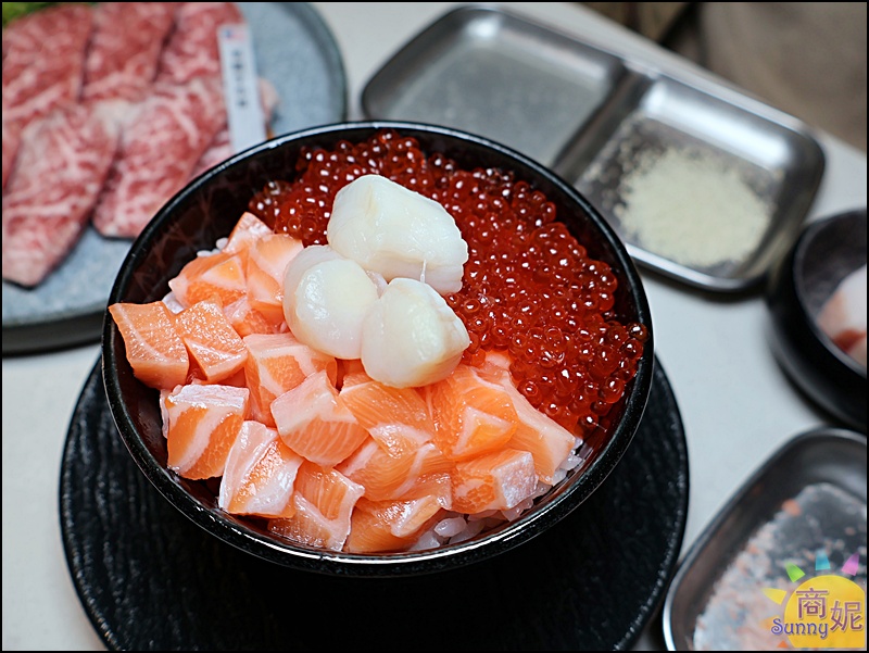 燒肉MEN朝富店|埔里超人氣燒肉進駐台中! 豐盛套餐爽嗑A5和牛F1紐約客,個人燒肉499元起享用哈根達斯、水耕生菜豪華自助吧吃到飽 燒肉MEN朝富店|埔里超人氣燒肉進駐台中! 豐盛套餐爽嗑A5和牛F1紐約客,個人燒肉499元起享用哈根達斯、水耕生菜豪華自助吧吃到飽