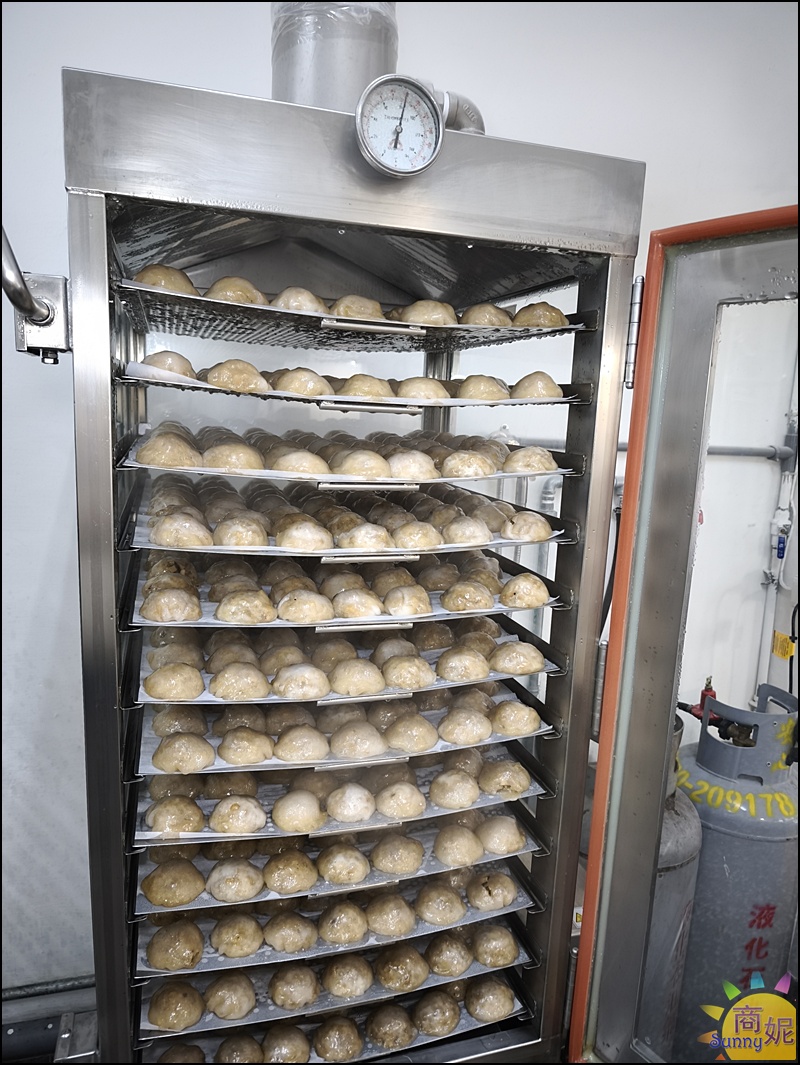 成功水晶餃｜隱藏巷弄的手工爆餡美味！晶瑩Q彈皮薄肉香，在地人瘋搶秒殺神級小吃