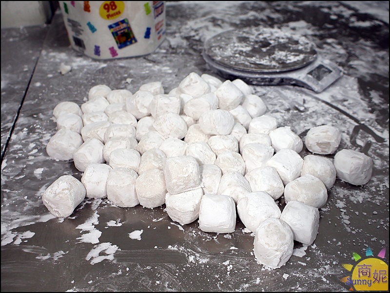 成功水晶餃｜隱藏巷弄的手工爆餡美味！晶瑩Q彈皮薄肉香，在地人瘋搶秒殺神級小吃