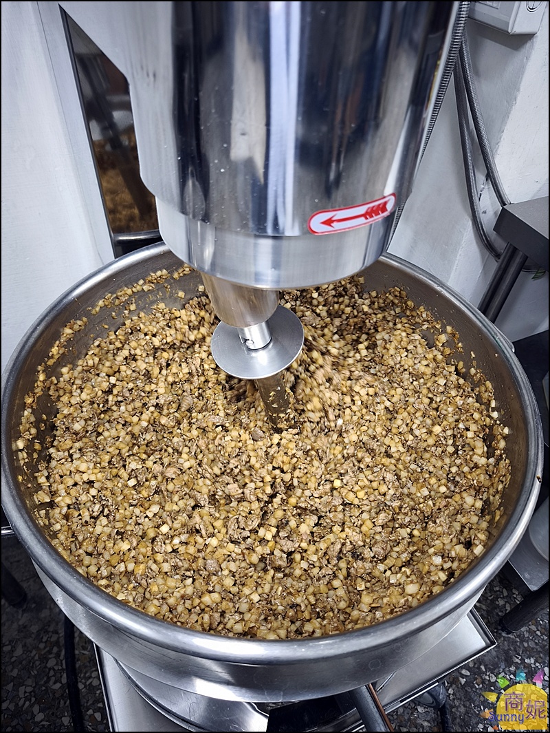 成功水晶餃｜隱藏巷弄的手工爆餡美味！晶瑩Q彈皮薄肉香，在地人瘋搶秒殺神級小吃