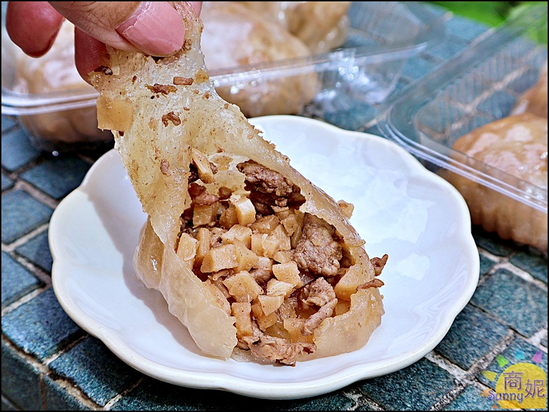 成功水晶餃｜隱藏巷弄的手工爆餡美味！晶瑩Q彈皮薄肉香，在地人瘋搶秒殺神級小吃