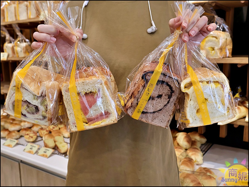 品麵包|台中最便宜生吐司!假日限定生吐司+完熟吐司口味超過60種，軟綿口感麵包控必朝聖
