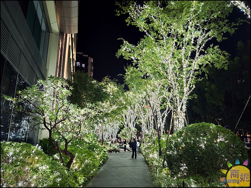 2025勤美草悟聖誕村|台中免費景點!7米飄雪聖誕樹.250公尺光之道.耶誕跨年最浪漫打卡點攻略 2025勤美草悟聖誕村|台中免費景點!7米飄雪聖誕樹.250公尺光之道.耶誕跨年最浪漫打卡點攻略