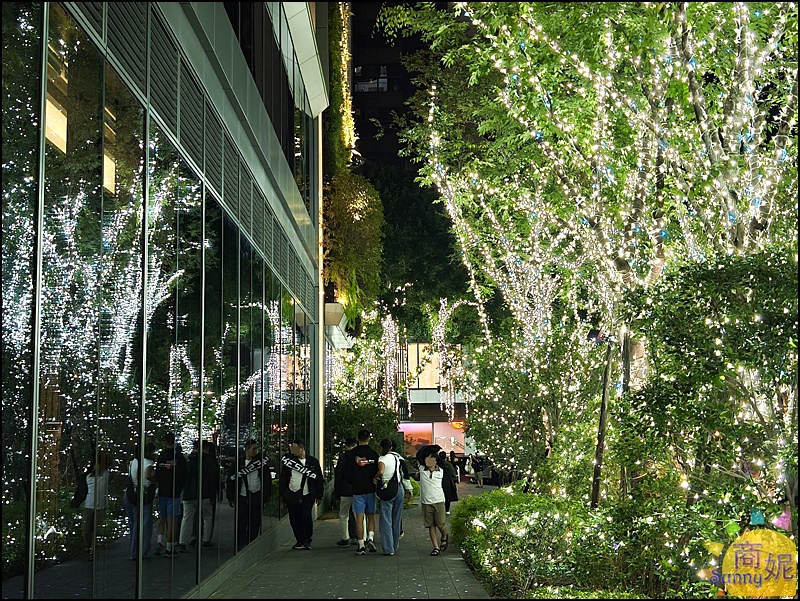 2025勤美草悟聖誕村|台中免費景點!7米飄雪聖誕樹.250公尺光之道.耶誕跨年最浪漫打卡點攻略 2025勤美草悟聖誕村|台中免費景點!7米飄雪聖誕樹.250公尺光之道.耶誕跨年最浪漫打卡點攻略