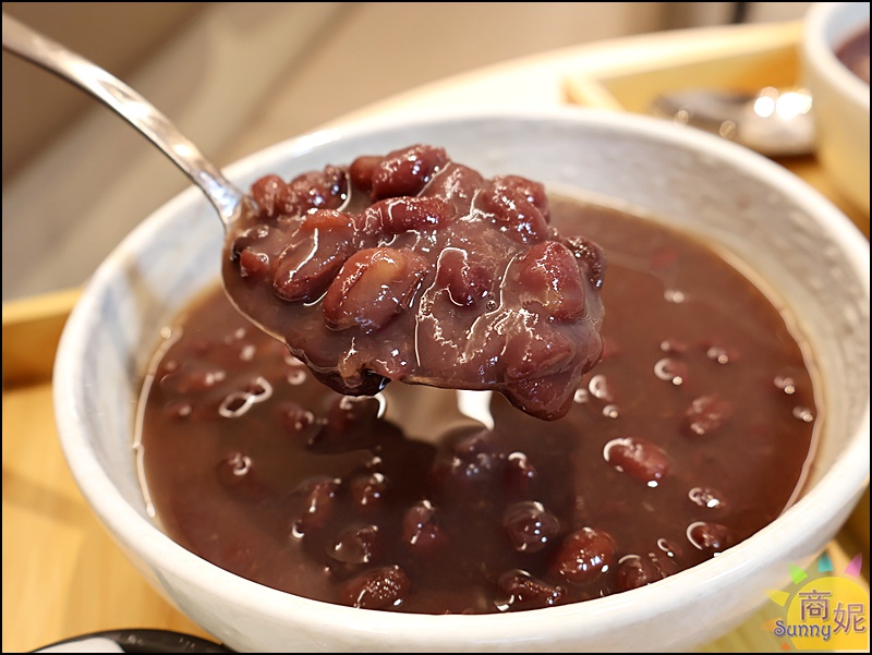 涼糧甜品|台中質感糧倉風甜品店!嚴選小農食材,必點白玉紅豆湯、方塊雪花冰,四季皆宜的下午茶推薦 涼糧甜品|台中質感糧倉風甜品店!嚴選小農食材,必點白玉紅豆湯、方塊雪花冰,四季皆宜的下午茶推薦