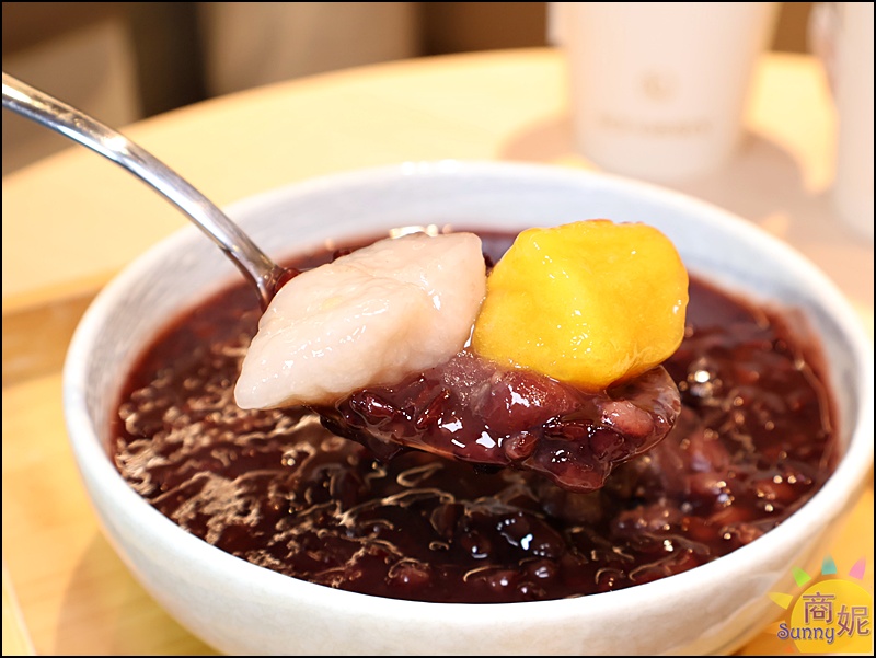 涼糧甜品|台中質感糧倉風甜品店!嚴選小農食材,必點白玉紅豆湯、方塊雪花冰,四季皆宜的下午茶推薦 涼糧甜品|台中質感糧倉風甜品店!嚴選小農食材,必點白玉紅豆湯、方塊雪花冰,四季皆宜的下午茶推薦