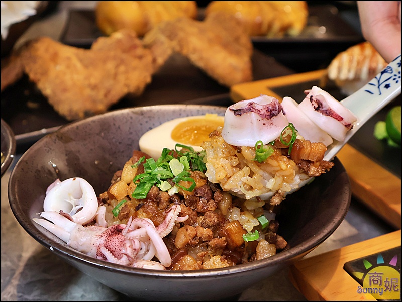 澎漁鍋物|草屯最美火鍋CP值爆表！澎湖產地直送海鮮澎湃上桌.職人握壽司.日本哈根達斯.手作蛋糕.特調飲品.附專屬停車場