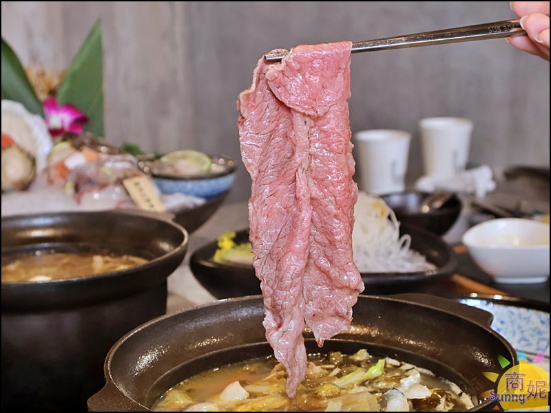 澎漁鍋物|草屯最美火鍋CP值爆表！澎湖產地直送海鮮澎湃上桌.職人握壽司.日本哈根達斯.手作蛋糕.特調飲品.附專屬停車場