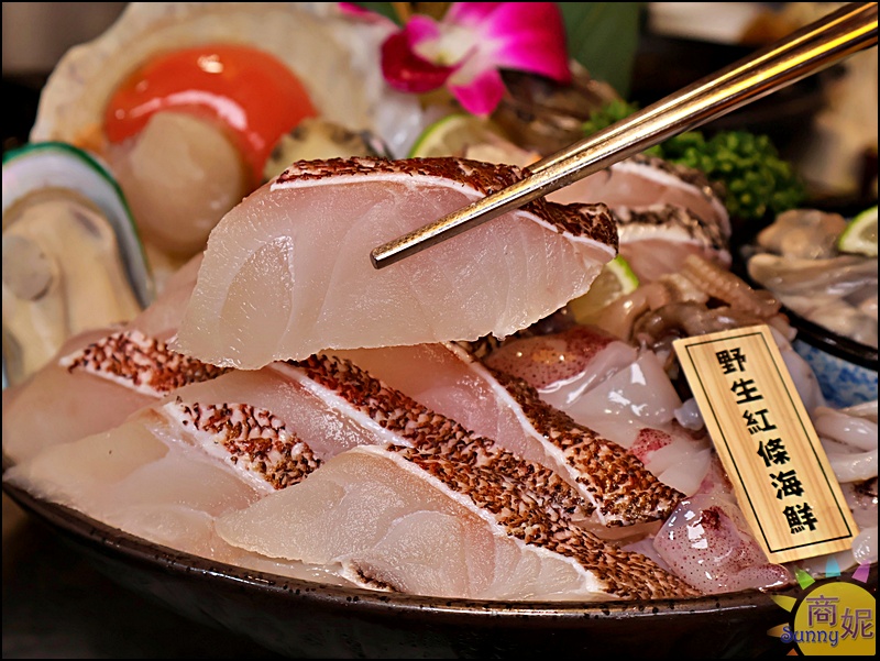 澎漁鍋物|草屯最美火鍋CP值爆表！澎湖產地直送海鮮澎湃上桌.職人握壽司.日本哈根達斯.手作蛋糕.特調飲品.附專屬停車場