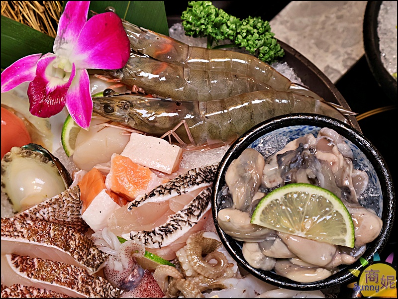 澎漁鍋物|草屯最美火鍋CP值爆表！澎湖產地直送海鮮澎湃上桌.職人握壽司.日本哈根達斯.手作蛋糕.特調飲品.附專屬停車場