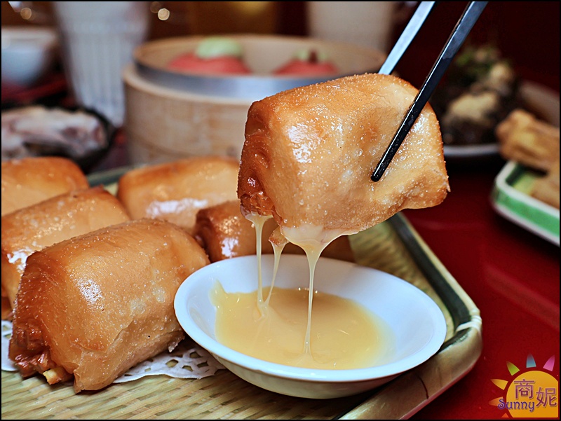 炸銀絲卷也是香酥好吃，搭配煉乳小朋友超愛