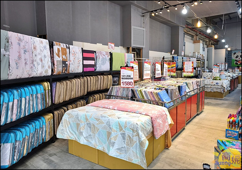 大里寢具特賣|台中最便宜60支天絲寢具!60年寢具大廠換季出清買一送一千元有找.飯店級寢具超殺價格買到賺到 大里寢具特賣|台中最便宜60支天絲寢具!60年寢具大廠換季出清買一送一千元有找.飯店級寢具超殺價格買到賺到