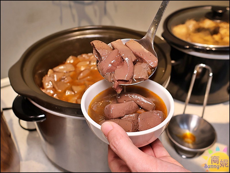 似錦涮|台中火鍋自助吧280元吃到飽!平日午後大胃王肉盤買一送一CP值超高，再送得獎手工蛋捲甜點控最愛