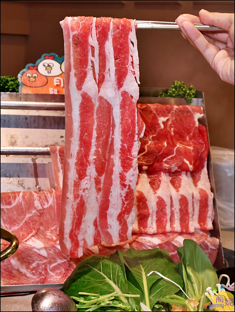 月團圓雞湯火鍋|台中個人鴛鴦鍋吃到飽!388元起50種蔬食自助吧吃到飽,8小時熬煮雞湯超好吃 月團圓雞湯火鍋|台中個人鴛鴦鍋吃到飽!388元起50種蔬食自助吧吃到飽,8小時熬煮雞湯超好吃