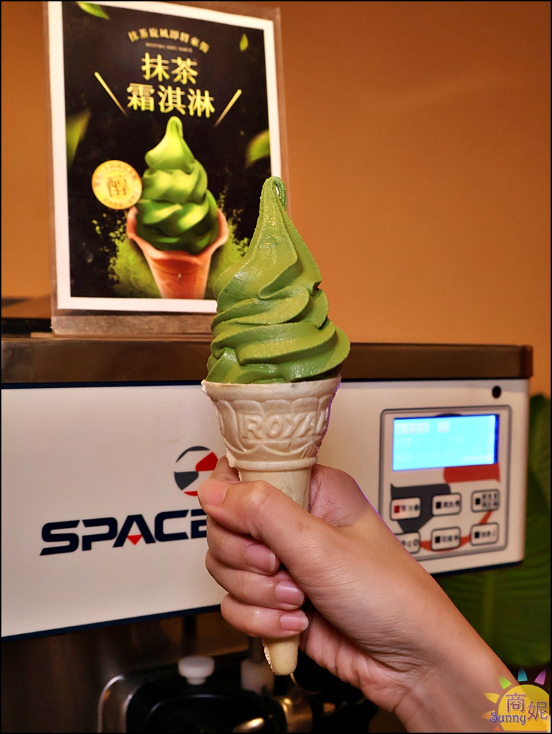 月團圓雞湯火鍋|台中個人鴛鴦鍋吃到飽!388元起50種蔬食自助吧吃到飽,8小時熬煮雞湯超好吃 月團圓雞湯火鍋|台中個人鴛鴦鍋吃到飽!388元起50種蔬食自助吧吃到飽,8小時熬煮雞湯超好吃