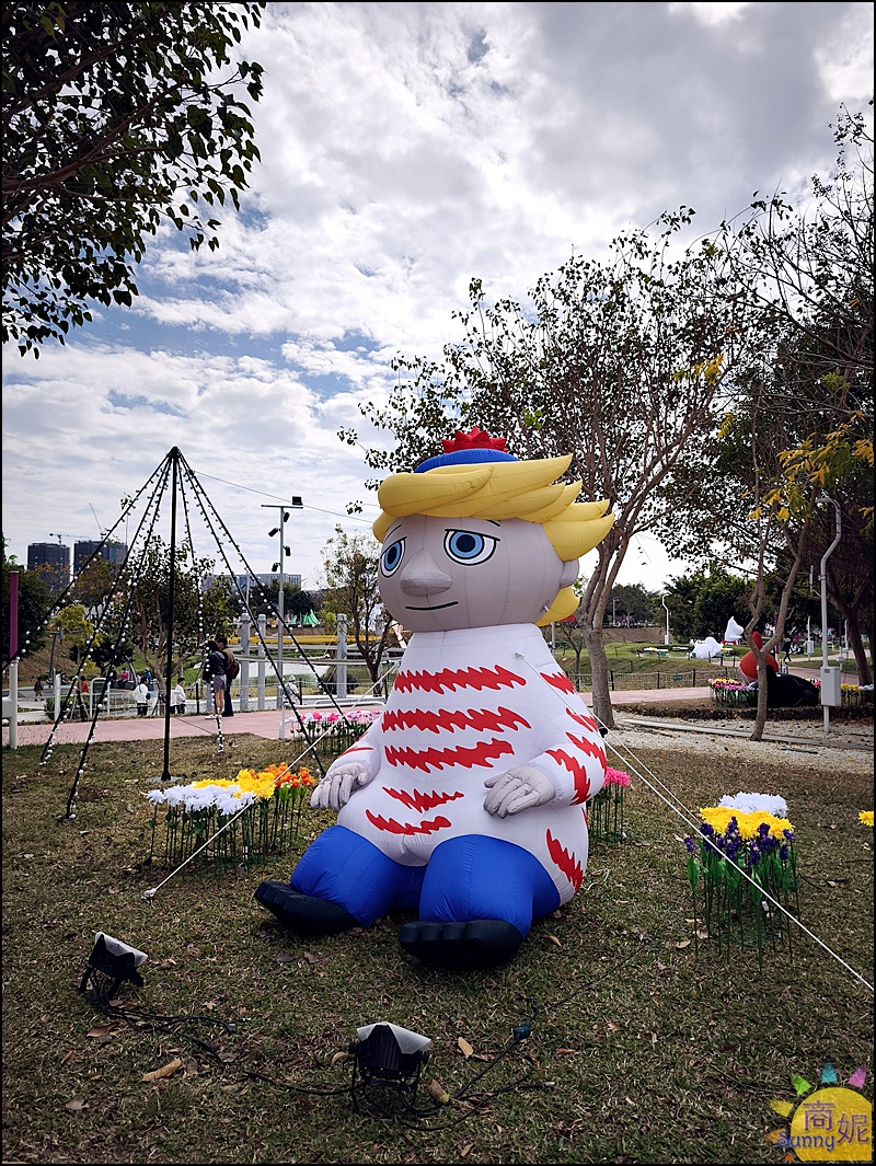 2026台中燈會|嚕嚕米姆明降臨台中！幸福蜜馬60米巨型極光主燈秀，姆明小提燈、7大展區交通懶人包