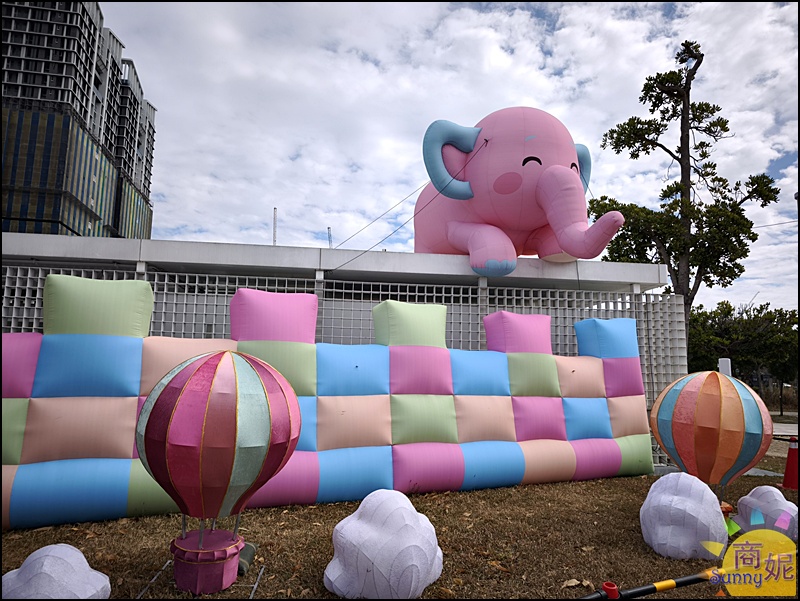 2026台中燈會|嚕嚕米姆明降臨台中！幸福蜜馬60米巨型極光主燈秀，姆明小提燈、7大展區交通懶人包