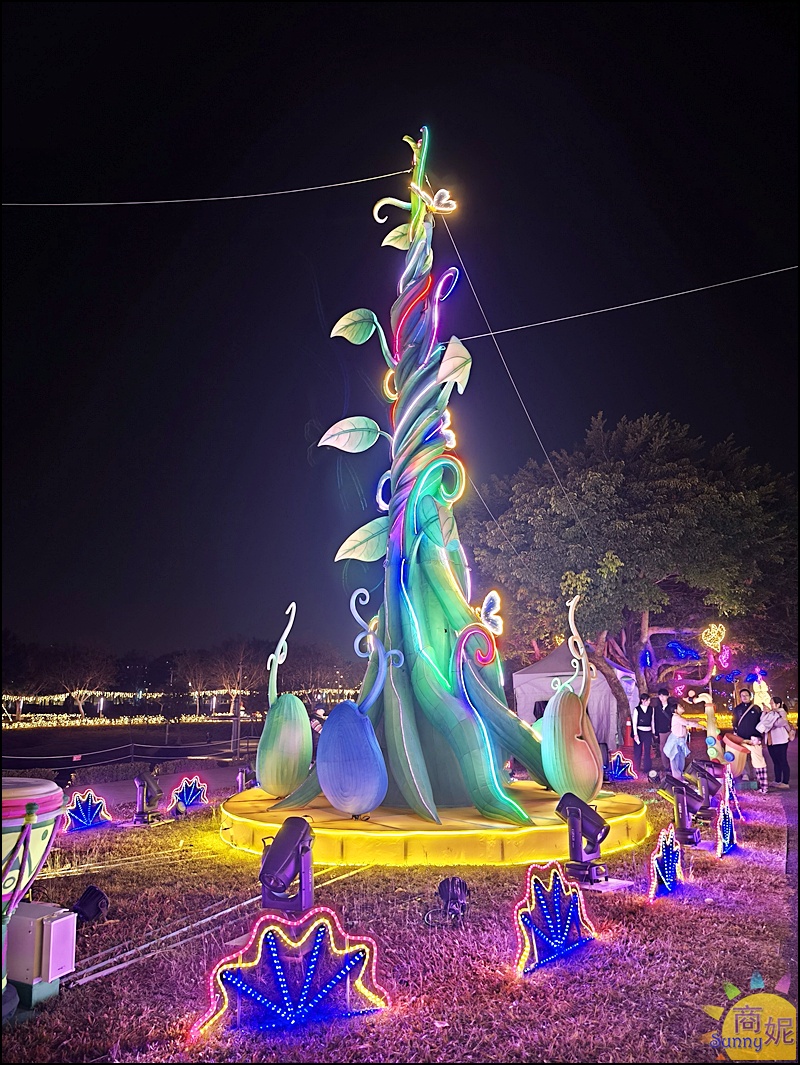 2026台中燈會|嚕嚕米姆明降臨台中！幸福蜜馬60米巨型極光主燈秀，姆明小提燈、7大展區交通懶人包