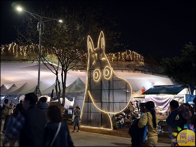 2026台中燈會|嚕嚕米姆明降臨台中！幸福蜜馬60米巨型極光主燈秀，姆明小提燈、7大展區交通懶人包