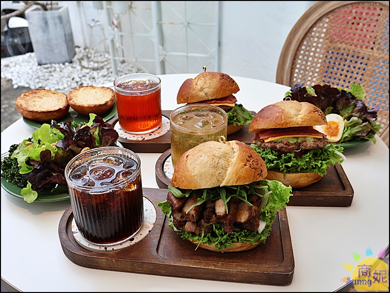 L’espace老陳小圓法漢堡專賣店|台中早午餐神級手作漢堡！國美館巷弄老宅吃過想再回訪.麵包控必吃限量小圓法