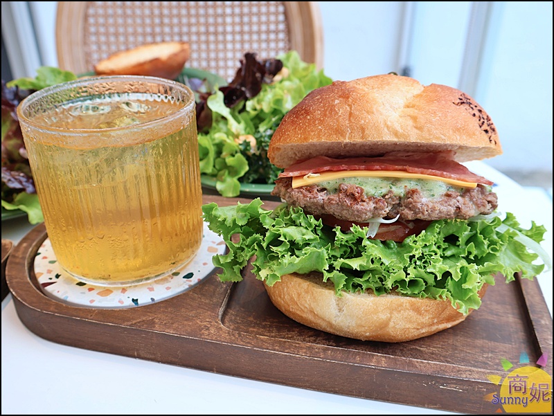 L’espace老陳小圓法漢堡專賣店|台中早午餐神級手作漢堡！國美館巷弄老宅吃過想再回訪.麵包控必吃限量小圓法