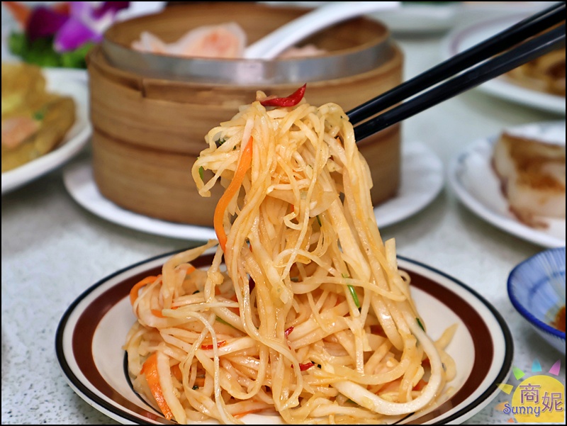 憶念點心堂|台中超值港式料理！五星主廚現點現做熱炒港點都厲害.價位不貴還免服務費