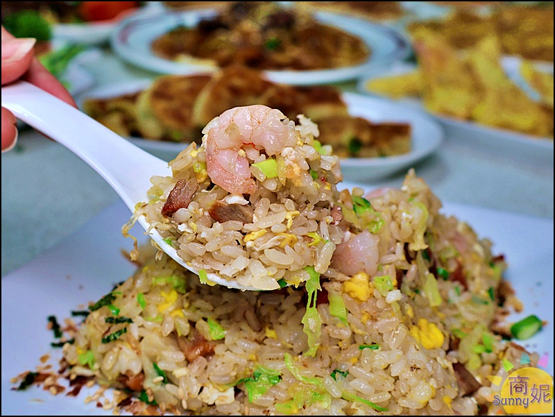 憶念點心堂|台中超值港式料理！五星主廚現點現做熱炒港點都厲害.價位不貴還免服務費